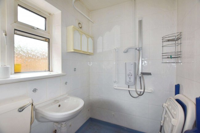 44 Stansted Crescent, Bexley DA5 3JB 2