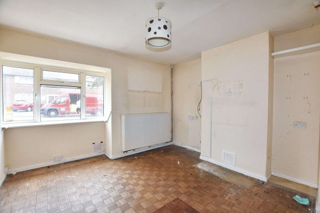 44 Stansted Crescent, Bexley DA5 3JB 2