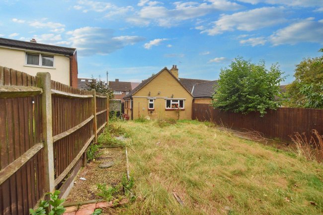 44 Stansted Crescent, Bexley DA5 3JB 2