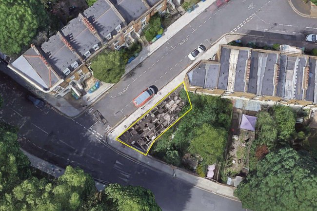 Land and buildings adjoining 121 Grosvenor Park, Camberwell, London SE5 0NJ 5