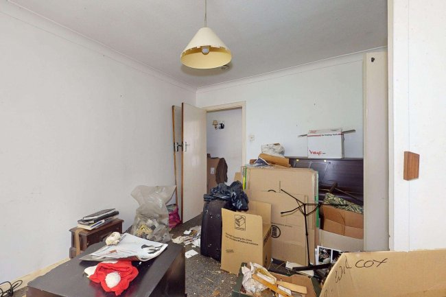 29 The Drive, Coulsdon, Surrey, CR5 2BL 5