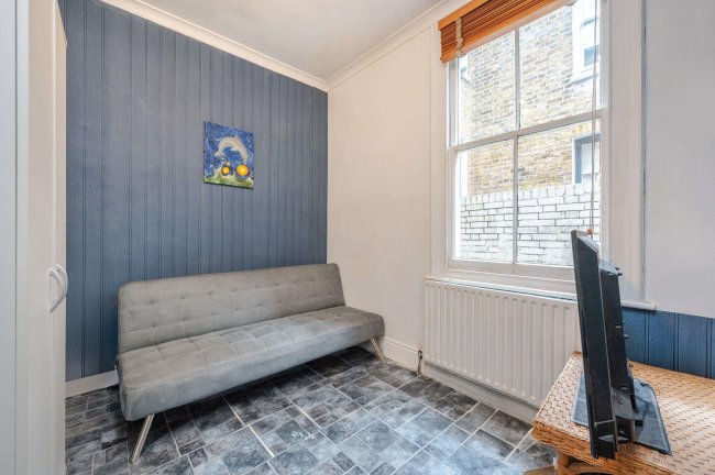 11 Radcliffe Avenue, Willesden, London, NW10 5XU 3