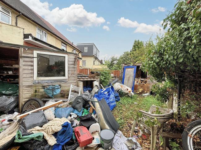 122 Chittys Lane, Dagenham, Essex, RM8 3RT 8