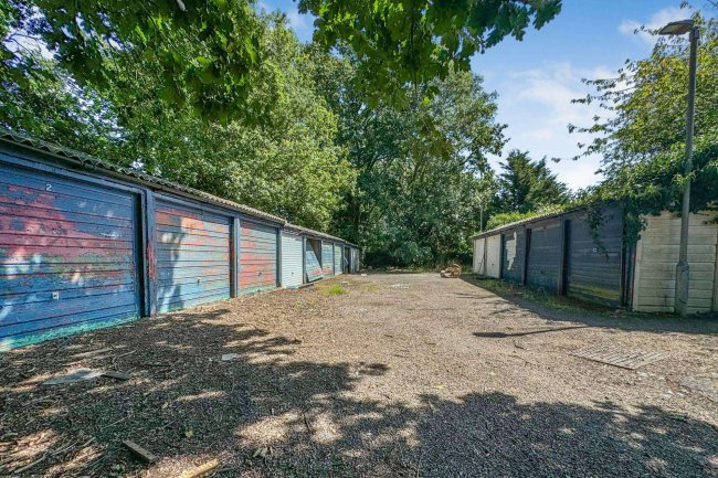Garages at Truro Walk, Tonbridge, TN10 4QD 4