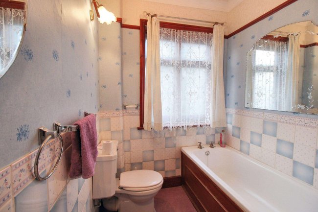 226/228 Kingston Road, Ilford, Essex, IG1 1PG 6