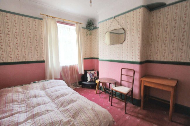 226/228 Kingston Road, Ilford, Essex, IG1 1PG 6