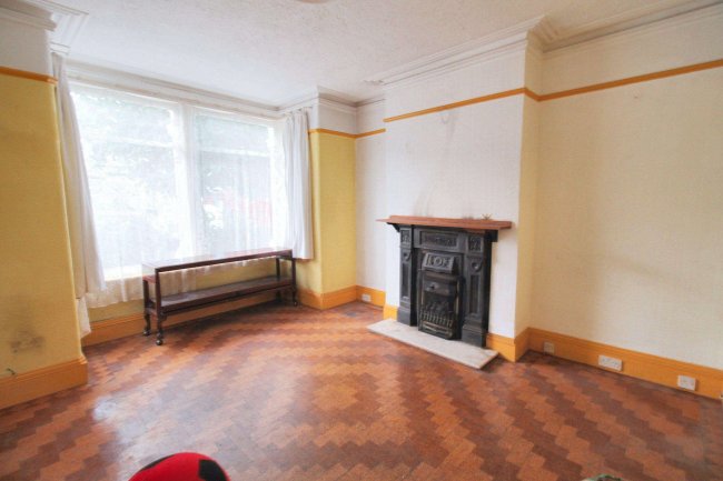 226/228 Kingston Road, Ilford, Essex, IG1 1PG 6