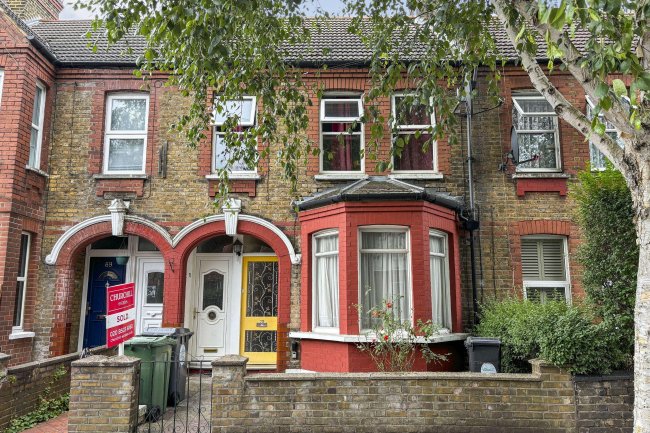 75 Morieux Road, Leyton, London, E10 7LJ 1