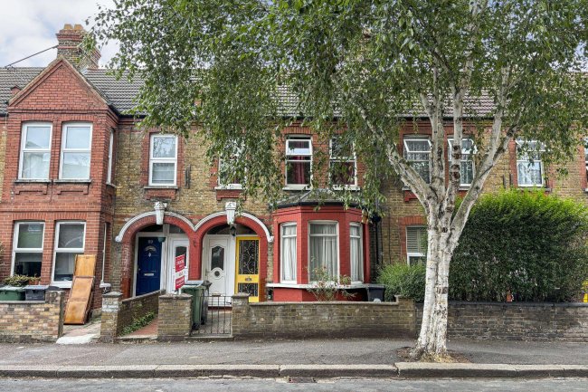 75 Morieux Road, Leyton, London, E10 7LJ 1