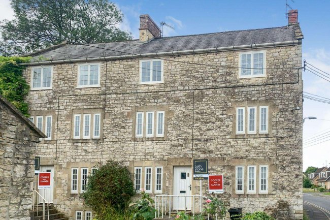 10 Steam Mills, Radstock, BA3 2JX 5