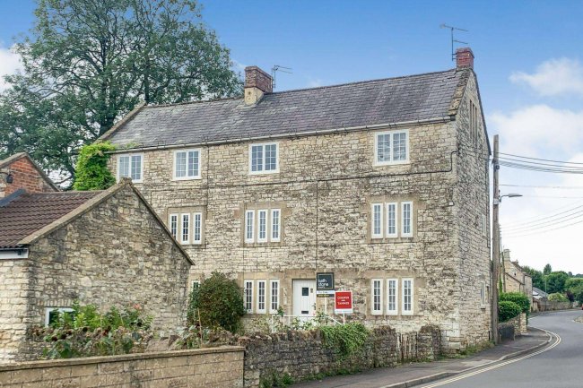 10 Steam Mills, Radstock, BA3 2JX 5