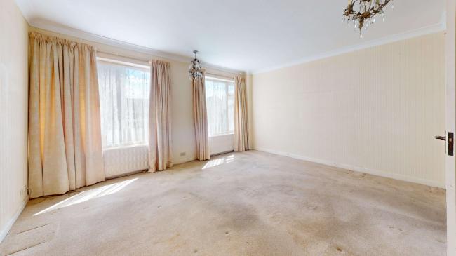 Flat 6 Heath House, 163 Brigstock Road, Thornton Heath, Surrey, CR7 7JP 10