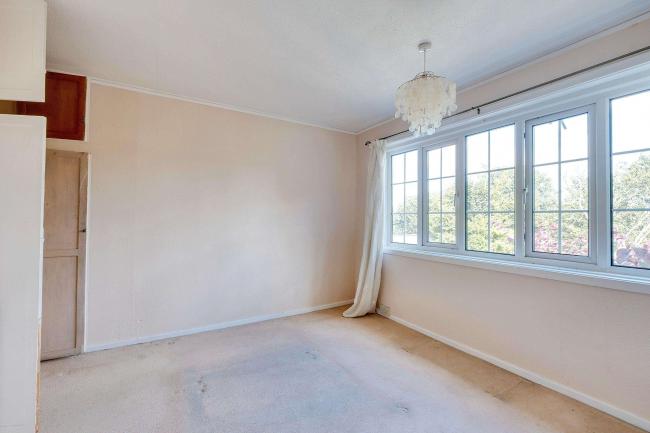 75 The Broadway, Bournemouth, Dorset, BH10 7EX 1