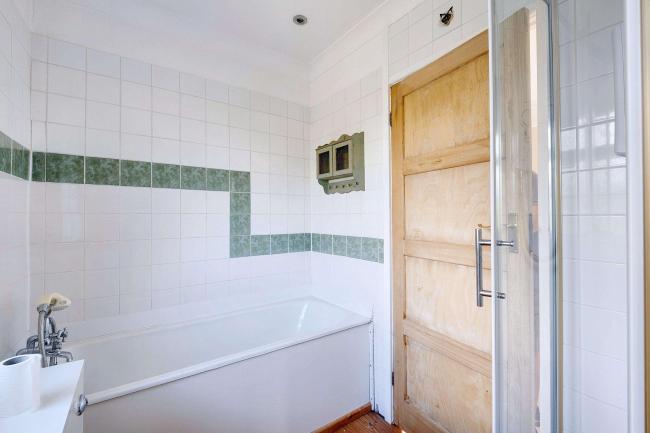 75 The Broadway, Bournemouth, Dorset, BH10 7EX 1