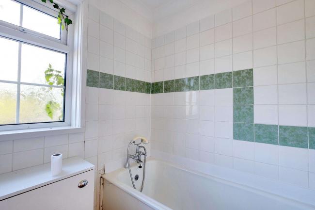 75 The Broadway, Bournemouth, Dorset, BH10 7EX 1