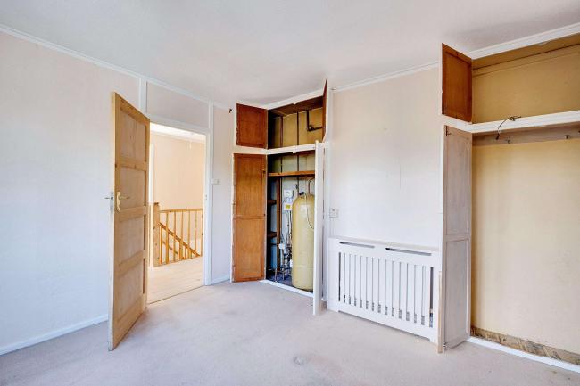 75 The Broadway, Bournemouth, Dorset, BH10 7EX 1