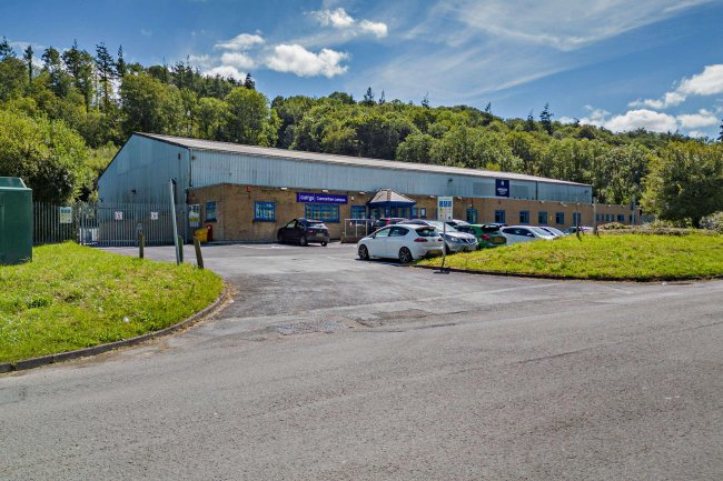 1 & 2 Alltycnap Road, Johnstown, Carmarthen, SA31 3QY 7