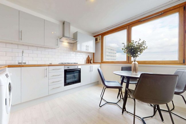 Flat 111, Lincoln Court, Bethune Road, London, Hackney, Greater London, N16 5EA 7