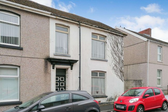 79 Bryn Road, Llanelli, Dyfed, SA15 2LW 1