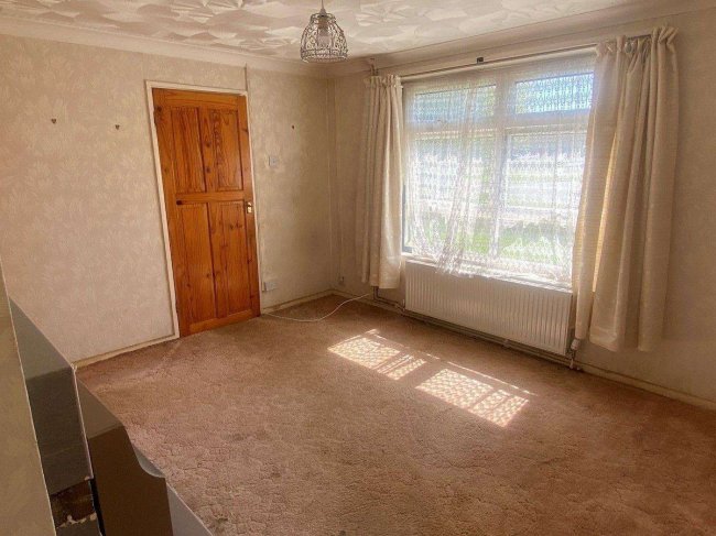 56 St Marys Close, Trimley, St Mary, Felixstowe, IP11 0TX 10