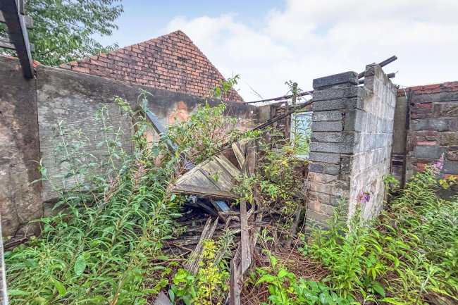 5 Heol Bryn Seion, Blaendulais, Neath, SA10 9HP 3