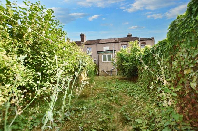 2 Upper Ruxley Cottages, Maidstone Road, Sidcup, DA14 5AP 8