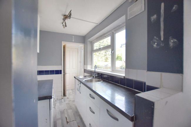 2 Upper Ruxley Cottages, Maidstone Road, Sidcup, DA14 5AP 8