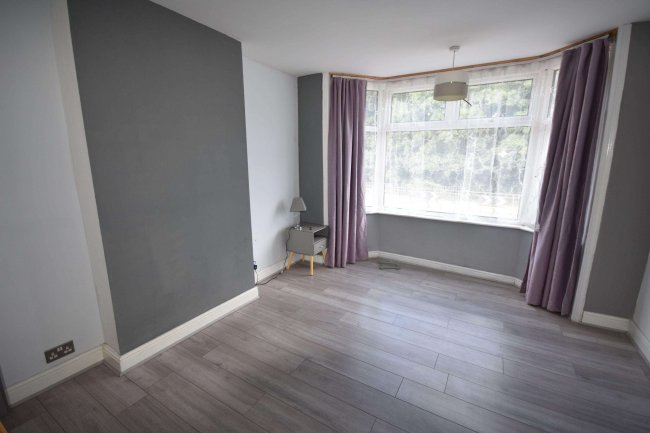 40 Bitterne Road West, Southampton, SO18 1AP 7