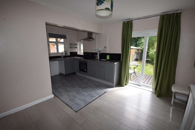 40 Bitterne Road West, Southampton, SO18 1AP 7