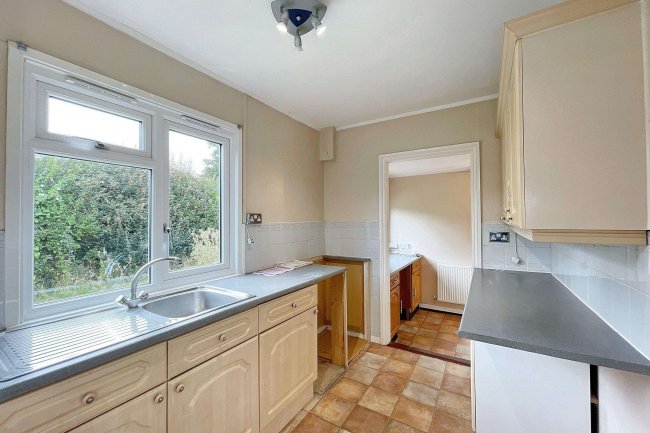 27 Lockwood Terrace, Gillingham, Dorset, SP8 4LQ 7