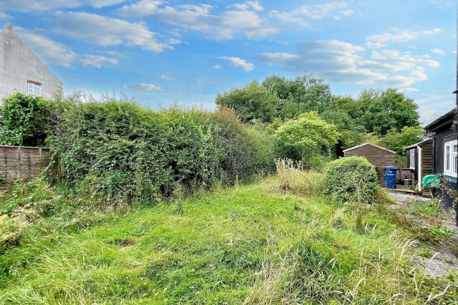 27 Lockwood Terrace, Gillingham, Dorset, SP8 4LQ 7