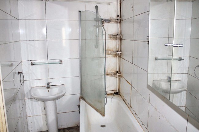 1 Lester Road, Chatham, Kent, ME4 5NP 4