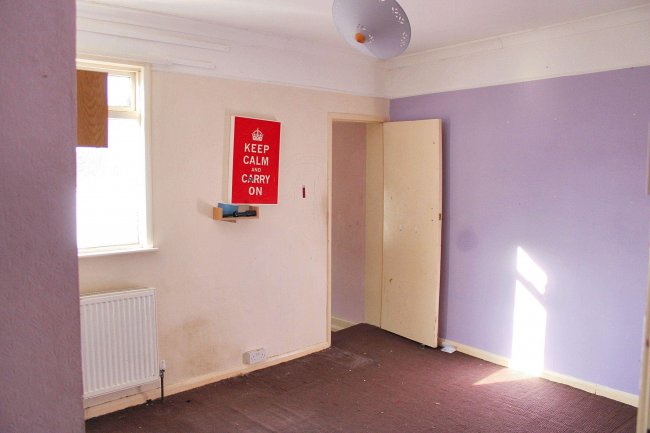 1 Lester Road, Chatham, Kent, ME4 5NP 4