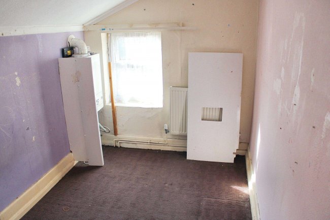 1 Lester Road, Chatham, Kent, ME4 5NP 4