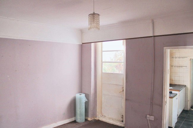 1 Lester Road, Chatham, Kent, ME4 5NP 4