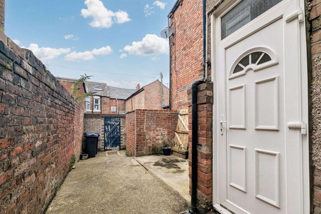 7 Gilbert Street, South Shields, Tyne And Wear, NE33 5HF 10