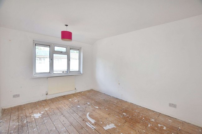 17 Ridley Road, Welling, Kent, DA16 3EE 1