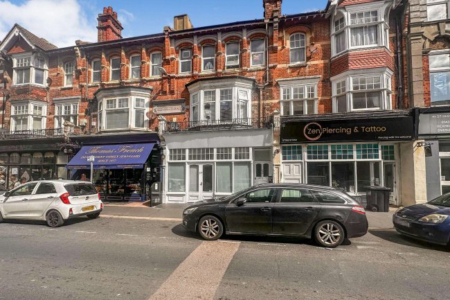 37 St. Leonards Road, Bexhill-on-Sea, East Sussex, TN40 1HP 10