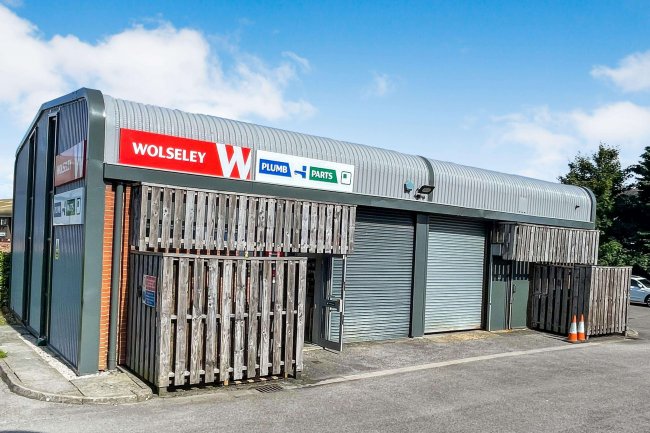 16 Farnham Business Centre, Dogflud Way, Farnham, GU9 7UP 8