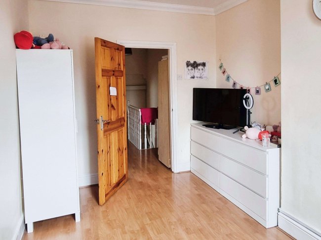 2B Brighton Avenue, Walthamstow, London E17 7NE 7