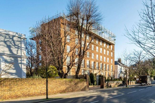 22 Old Manor Court, Abbey Road, London NW8 0AR 2