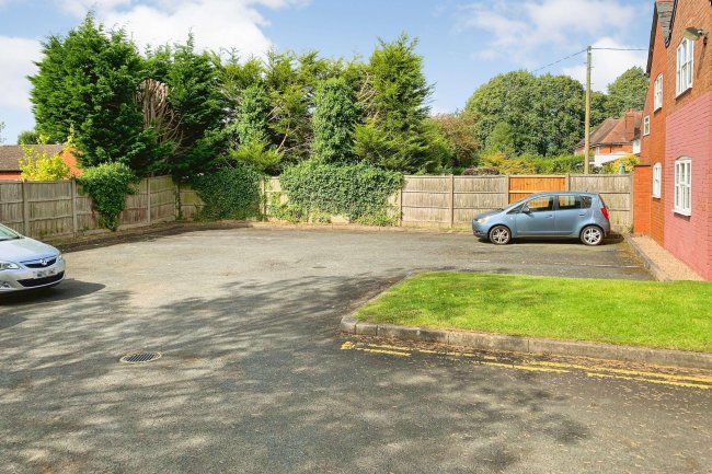 Flat 5, 1118 Evesham Road, Astwood Bank, Redditch, Worcestershire, B96 6EA 8