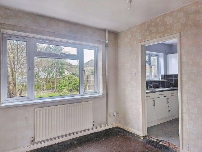 2 Wycliff Close, Welling, DA16 3LZ 5