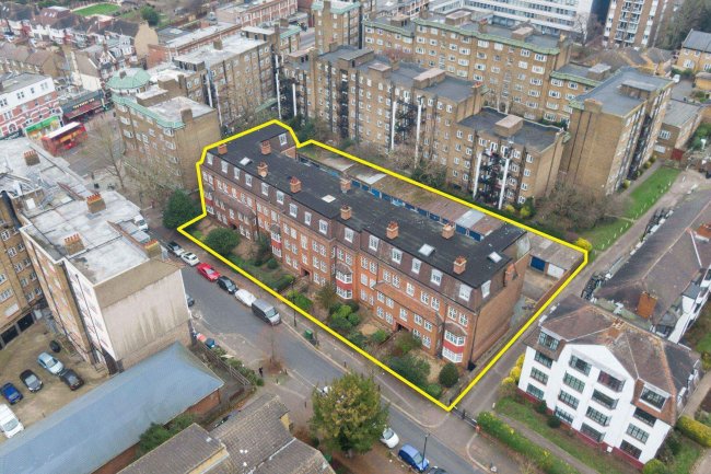 Endsleigh Mansions, Leigham Avenue, Streatham, London, SW16 2DP 4