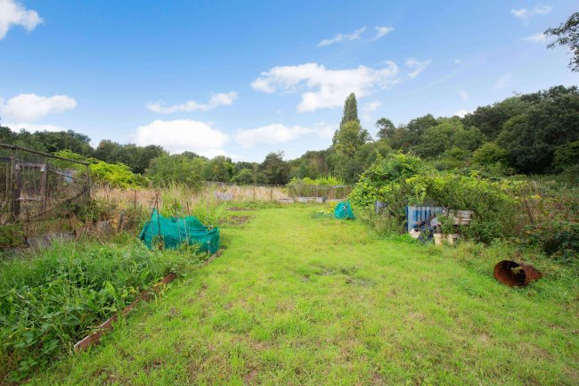 Land on the north side of Dartford Road, Bexley DA5 2DS 3