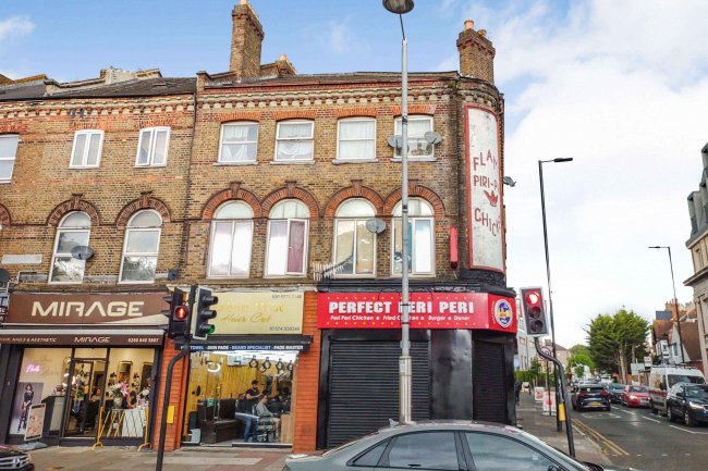 2/2a The Broadway, Ealing, London W13 0SR 44