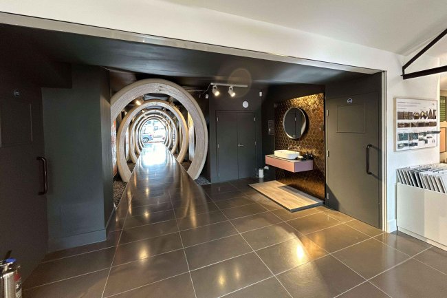 60-62 Queenstown Road, Battersea SW8 3RY 5