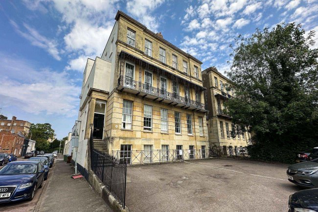 14 Lansdown Place, Cheltenham, GL50 2HU 6