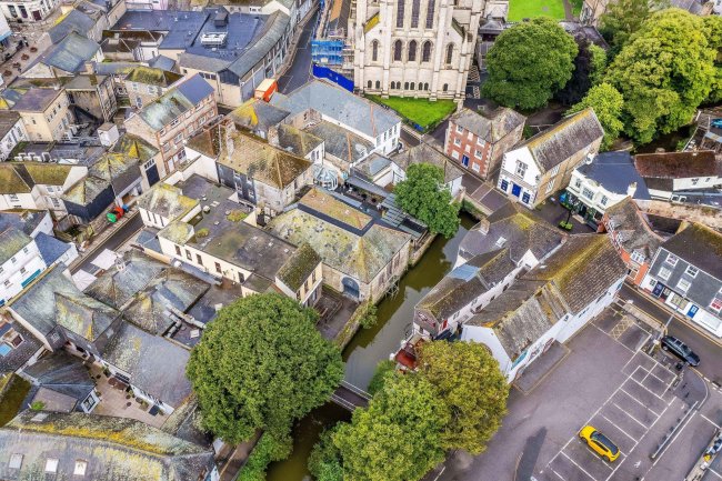 1 River Walk, Truro, TR1 2AF 2