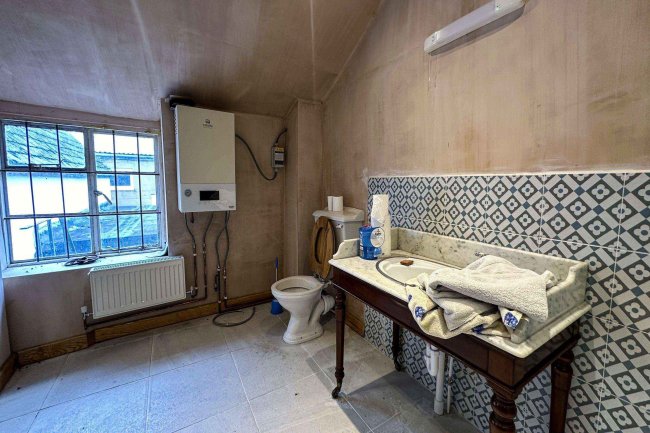 23/24 Brookend Street, Ross-on-Wye, Herefordshire, HR9 7EE 28